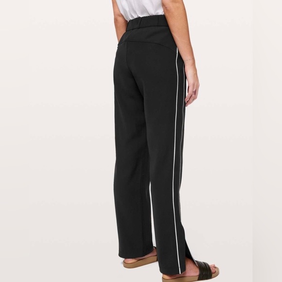 LULULEMON On the Right Track Pant - Picture 1 of 10